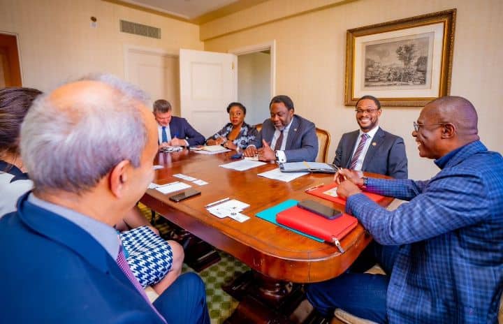 Governor Babajide Sanwo-Olu and his team  met with the Country Director, Nigeria, Western and Central Africa of the World Bank, Mr. Shubham Chaudhuri.